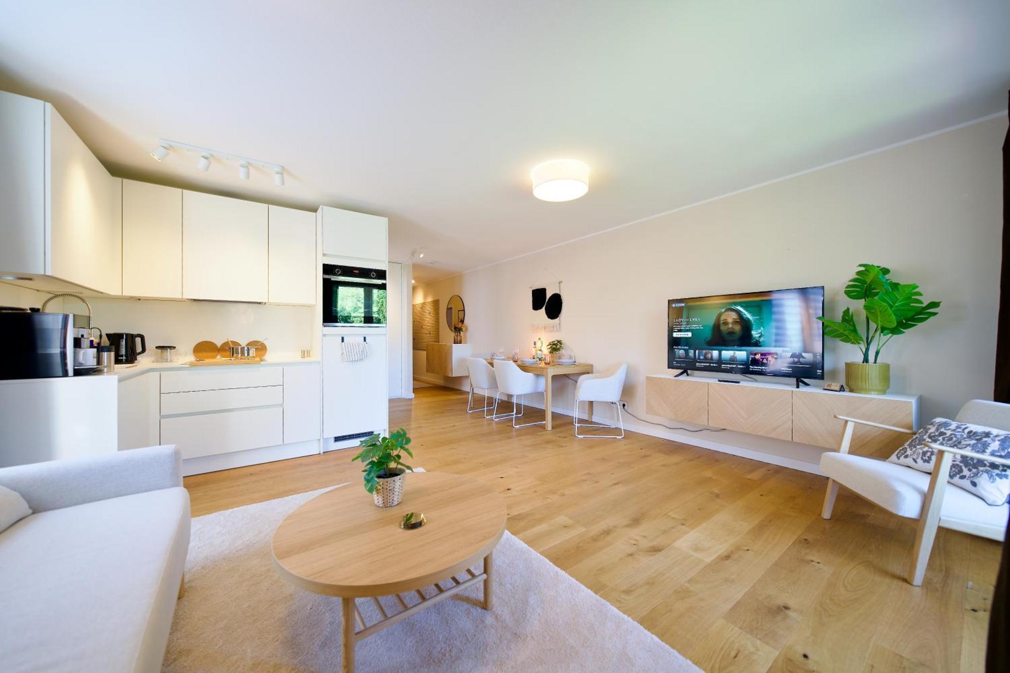 Edler Wohnraum Schwanenteich-Oase Mit Balkon, Kaffeevollautomat, Lift & Parkplatz Apartment Zwickau Bagian luar foto